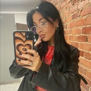 Meet your Posher, Caroline